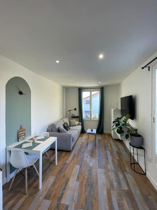Charmant Studio Tout Equipe Aux Portes De Paris Bagnolet Eksteriør bilde