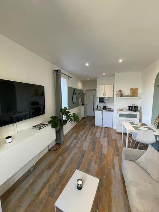 Charmant Studio Tout Equipe Aux Portes De Paris Bagnolet Eksteriør bilde